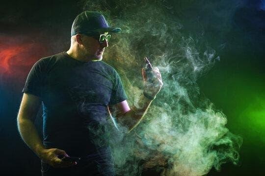 Latest e-cigarette news and practical guide answering can you travel with electronic cigarette on planes and international trips