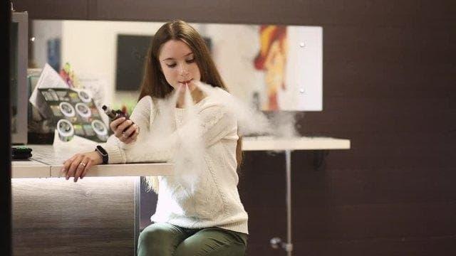 Top e-cigarette Reviews and electronic cigarette rechargeable Picks for Maximum Battery Life