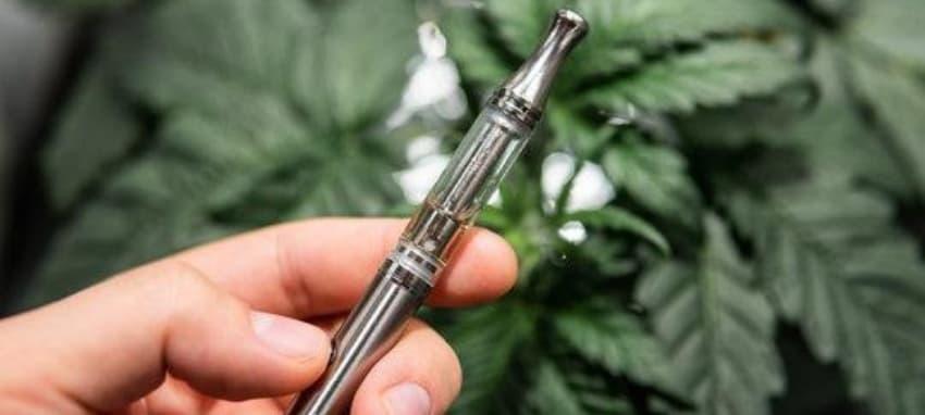 IBVape risks and myths explained while reviewing the negative health effects of electronic cigarettes and what IBVape users need to know
