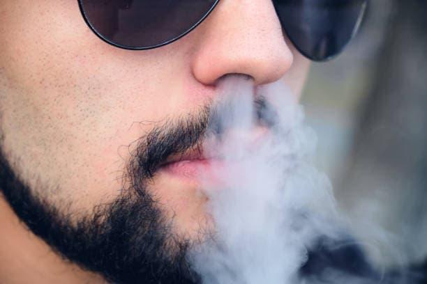 Choosing the Best Disposable Vapes and 100 Cigarettes Adapter Quick Guide to Performance Cost and Compatibility