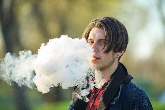 Explore the best e-cigarette brands and clear answers to 10 ml d'e liquide combien de cigarette on heisenberg-kw.com buying guide